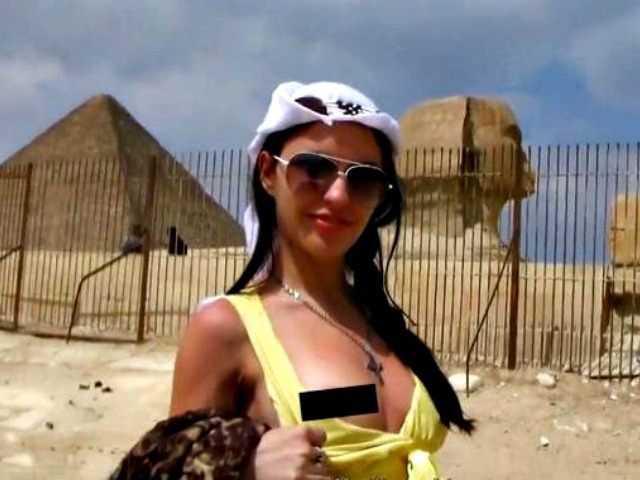 Aurita-porn Pyramids video screenshot