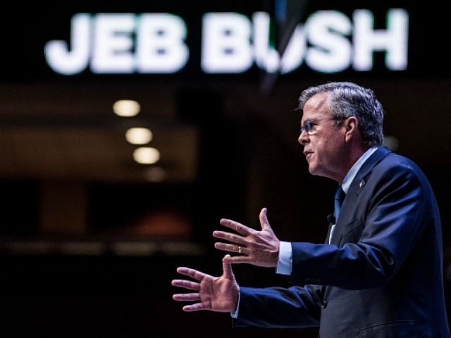 Former Florida Governor and republican presidential candidate Jeb Bush speaks to voters at