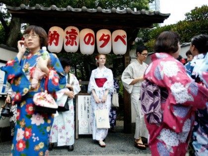 AP Photo/Ken Aragaki