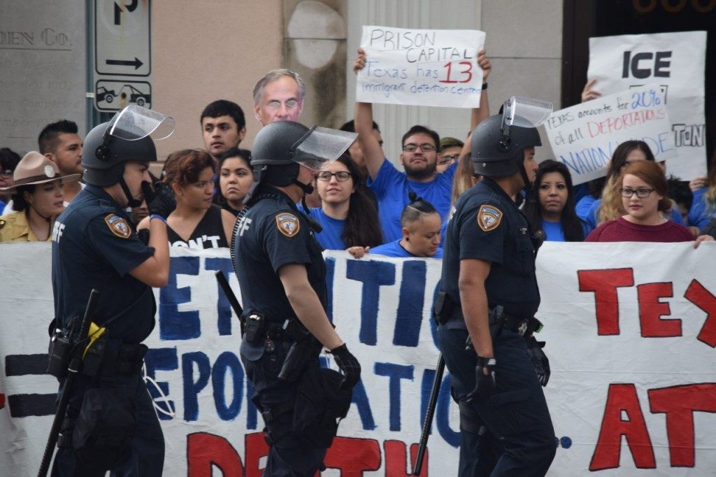 Protesters call for end of detention and deportation.  (Photo: Breitbart Texas/Bob Price)