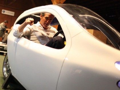 Gavin Newsom little car (Max Morse / Getty)