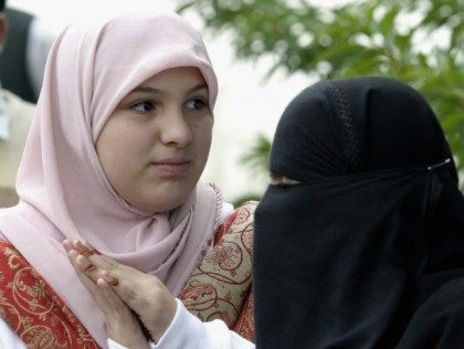 french headscarf ban