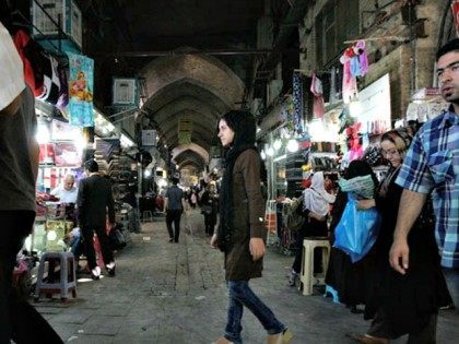 Iranians-shop-at-Tehran Vahid SalemiAP