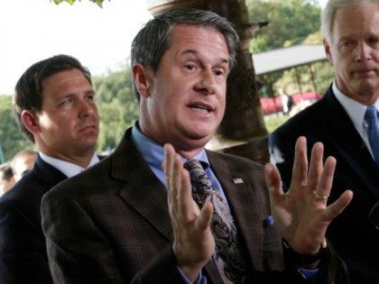 Sen. David Vitter (R-LA) joins other Republican members of Congress while they hold a press conference on the Vitter Amendment as the U.S. legislative body remains gridlocked over legislation to continue funding the federal government September 30, 2013 in Washington, DC. Senate Majority leader Harry Reid has said the Senate …