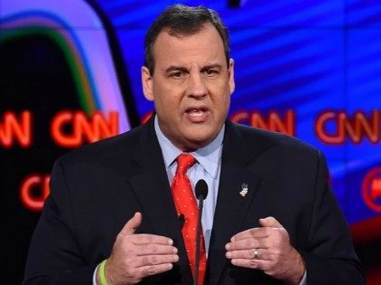 Republican presidential candidate New Jersey Gov. Chris Christie gestures during the Republican Presidential Debate, hosted by CNN, at The Venetian Las Vegas on December 15, 2015 in Las Vegas, Nevada. AFP PHOTO/ ROBYN BECK / AFP / ROBYN BECK (Photo credit should read