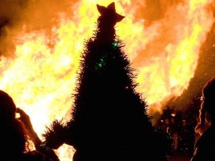Christmas tree fire (Orin Zebest / Flickr / CC / Cropped)