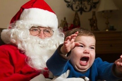Dealing-with-Kids-Fear-of-Santa