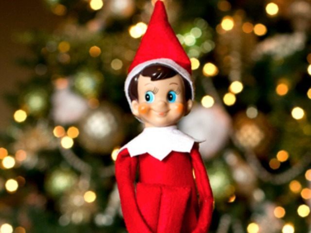 Little Girl Calls 911: Panics After Touching Elf on the Shelf