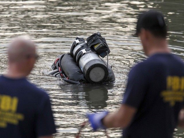 FBI Seccombe Lake (Ringo Chiu / AFP / Getty)