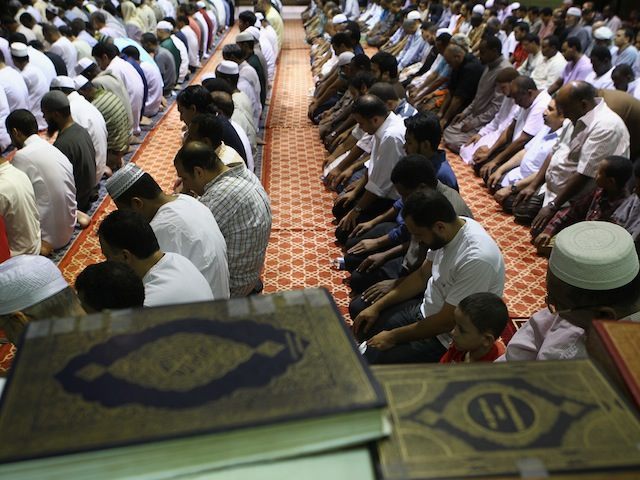 DC- Area Muslims Visit Mosque During Holy Month Of Ramadan
