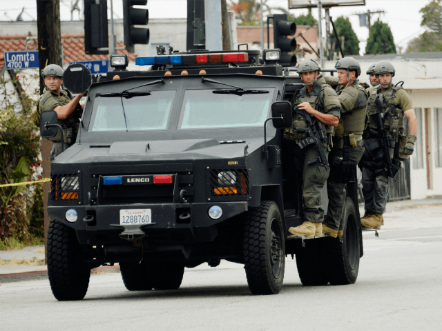 GettyImages-171493713 swat