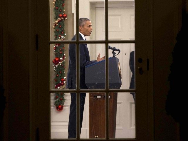 Obama Oval Office (Jacquelyn Martin / Associated Press)