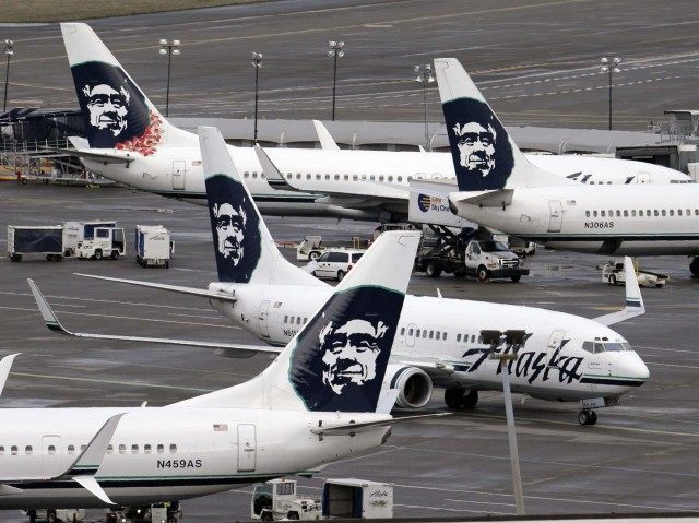 Alaska Airlines (Elaine Thompson / Associated Press)