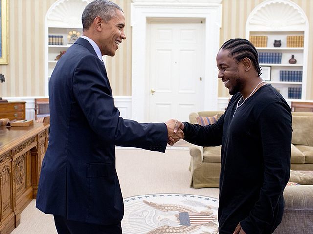 Obama Meets Rapper Kendrick Lamar: 'Can You Believe We're ...