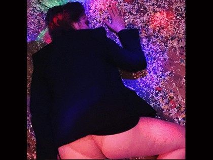 Lena-Dunham-Flashes-New-Years-Instagram