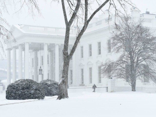 white-house-snow-AP-640x480