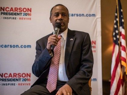 Republican presidential candidate Ben Carson speaks at a campaign event at Fireside Pub and Steak House on January 31, 2016 in Manchester, Iowa.
