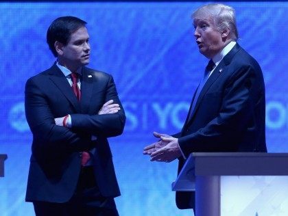 MANCHESTER, NH - FEBRUARY 06: Republican presidential candidates Sen. Marco Rubio (R-FL) (