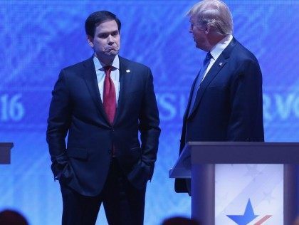 MANCHESTER, NH - FEBRUARY 06: Republican presidential candidates Sen. Marco Rubio (R-FL) (