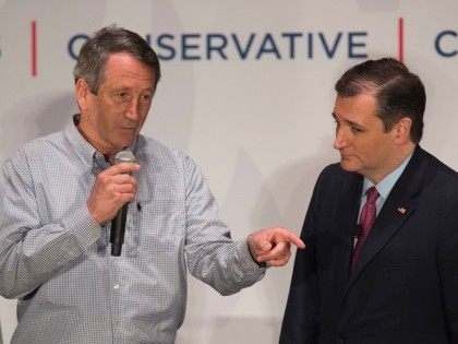 Republican presidential candidate Ted Cruz receives the endorsement of former South Carolina Governor and US Congressman Mark Sanford during a campaign rally in Charleston, South Carolina, February 19, 2016. / AFP / JIM WATSON (Photo credit should read JIM WATSON/AFP/Getty Images)