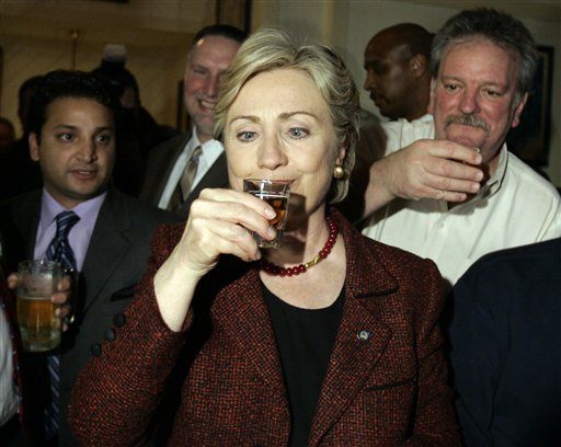 Democratic presidential hopeful, Sen. Hillary Rodham Clinton, D-N.Y., eyes her shot of Cro