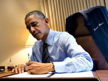 Obama Signs Exec Orders AP