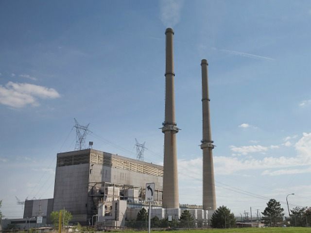 Smoke rises from the chimney at NRG Energy's Joliet Station power plant on May 7, 2015 in Joliet, Illinois.