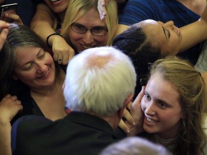 Bernie Sanders groupies (John Locher / Associated Press)