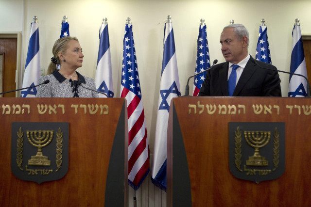 JERUSALEM, ISRAEL - NOVEMBER 20: Israel's Prime Minister Benjamin Netanyahu (R) and U
