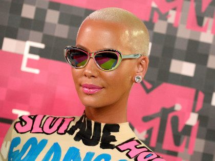 LOS ANGELES, CA - AUGUST 30: Model Amber Rose attends the 2015 MTV Video Music Awards at