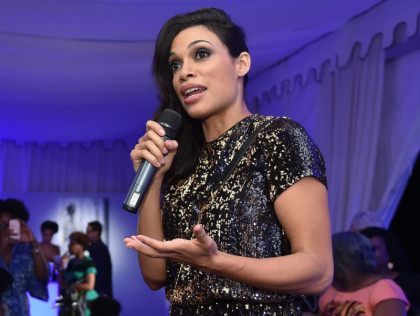 MIAMI BEACH, FL - DECEMBER 04: Rosario Dawson speaks onstage at The 6th Annual Bombay Sapphire Artisan Series Grand Finale Cohosted By Russell Simmons And Rosario Dawson During Art Basel at Nautilus Hotel on December 4, 2015 in Miami Beach, Florida. (Photo by Mike Coppola/Getty Images for Bombay)