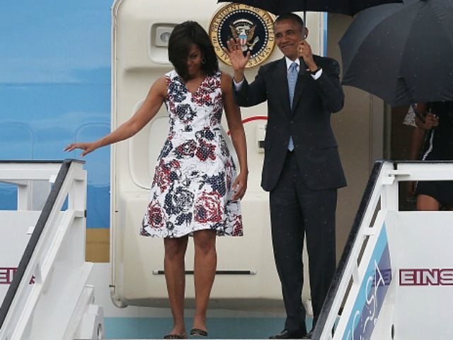 First lady Michelle Obama, President Barack Obama, Malia Obama and Sasha Obama arrive at J