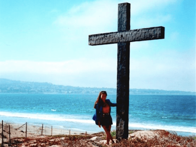 Old Monterey cross (Karol Kyno / Facebook)