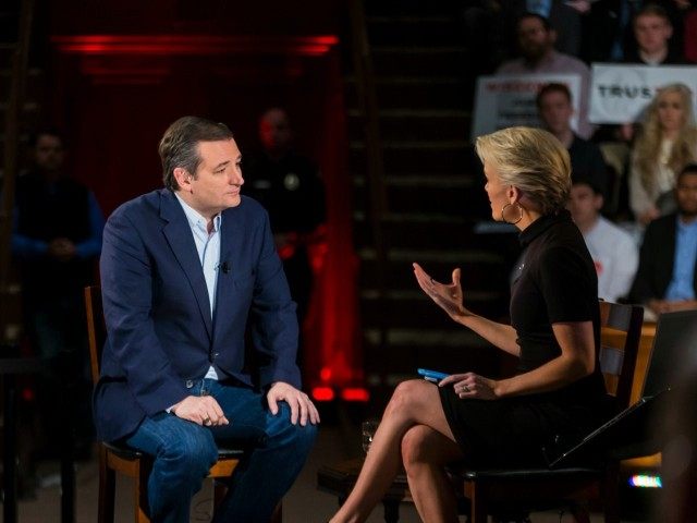 Fox News host Megyn Kelly talks with Republican presidential candidate Sen. Ted Cruz, R-Te