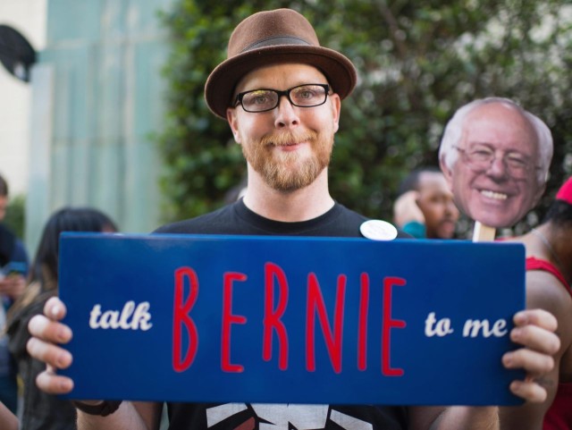 Bernie Sanders Hollywood (Robyn Beck / AFP / Getty)