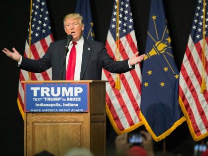 INDIANAPOLIS, IN - APRIL 20: Republican presidential candidate Donald Trump speaks to gue