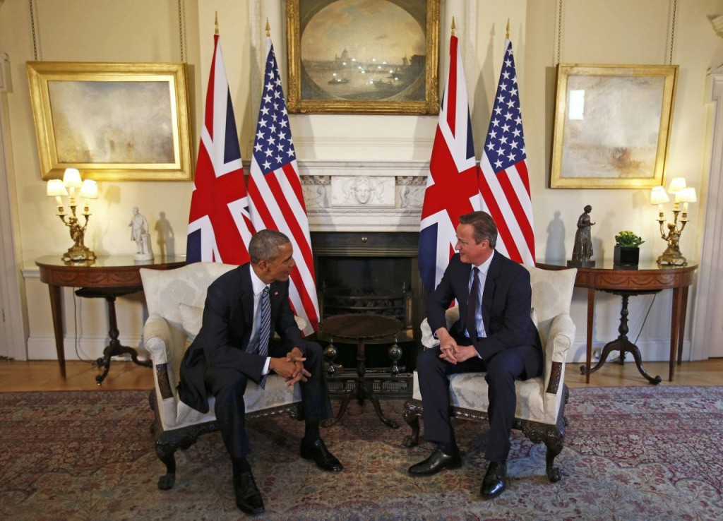 LONDON, ENGLAND - APRIL 22: British Prime Minister David Cameron (R) speaks with US President Barack Obama as they meet at Downing Street on April 22, 2016 in London, England. The President and his wife are currently on a brief visit to the UK where they will have lunch with HM Queen Elizabeth II at Windsor Castle and dinner with Prince William and his wife Catherine, Duchess of Cambridge at Kensington Palace. Mr Obama will visit 10 Downing Street on Friday afternoon where he is to hold a joint press conference with British Prime Minister David Cameron and is expected to make his case for the UK to remain inside the European Union. 