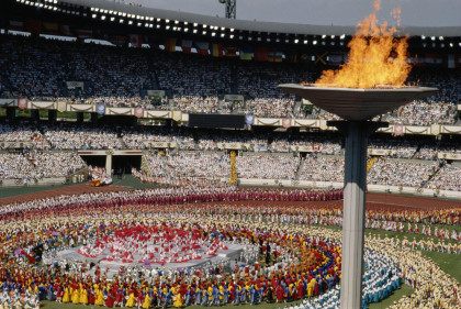 17 SEP 1988: DANCERS PERFORM IN THE CENTRE OF THE STADIUM DURING THE OPENING CEREMONY OF