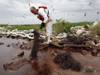 ap_oil-spill_ap-photo-640x447