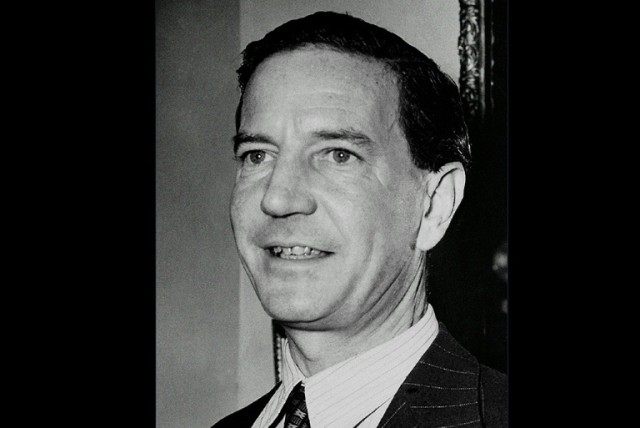 British double agent Kim Philby fled to Moscow in 1963