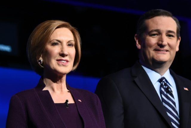 Republican presidential hopefuls Carly Fiorina (L) and Ted Cruz at the CNBC Republican Pre