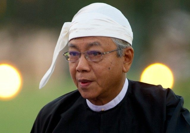 Myanmar President Htin Kyaw has stressed his government's determination to release politic