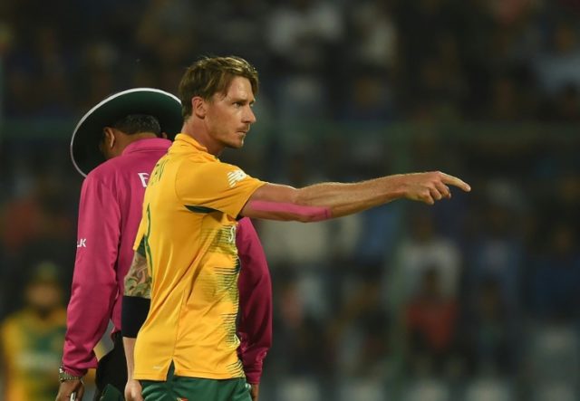 South Africa's Dale Steyn (R) will be making his CPL debut for the Jamaica Tallawahs team