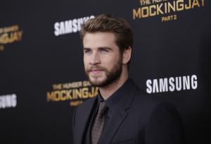 Liam Hemsworth takes on Woody Harrelson in 'The Duel' trailer