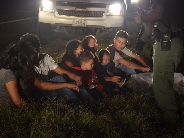 Border Patrol Agents with Alien Minors in South Texas - BP photo