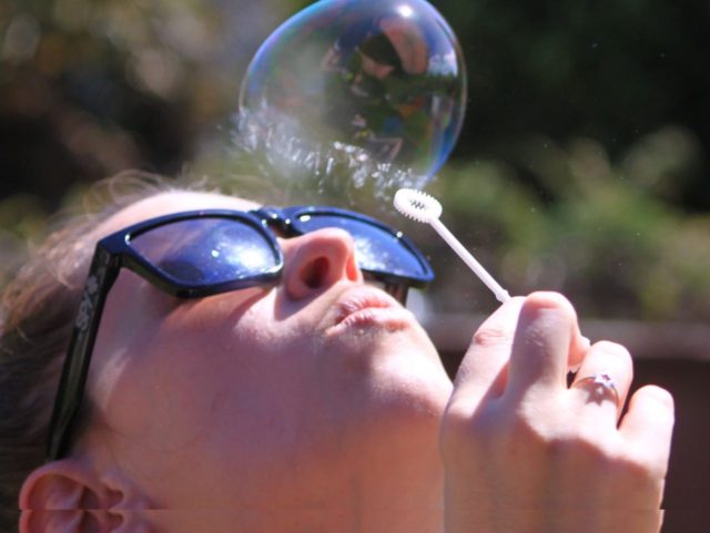 Bubble burst (Deanna Gallagher / Flickr / CC / Cropped)