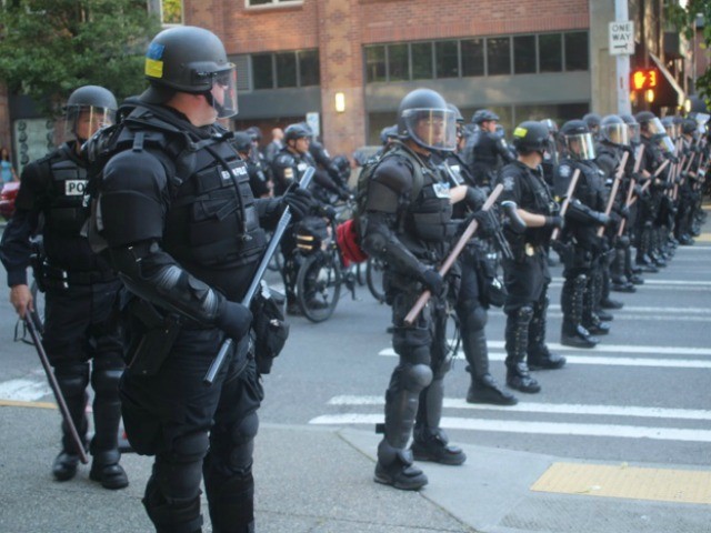 Five Officers Injured In Anti-Capitalist Battle For Seattle