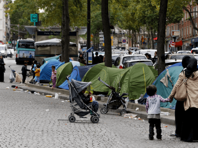 Paris Migrants