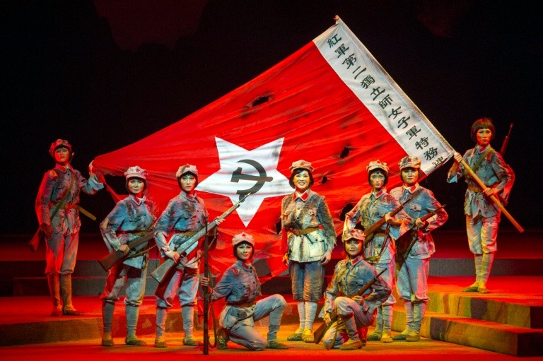 a-dance-to-the-music-of-mao-china-s-cultural-revolution-art-breitbart