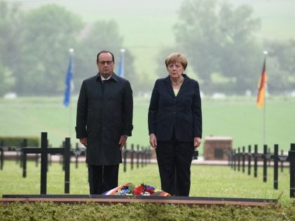 French President Francois Hollande and German Chancellor Angela Merkel on May 29, 2016, pa